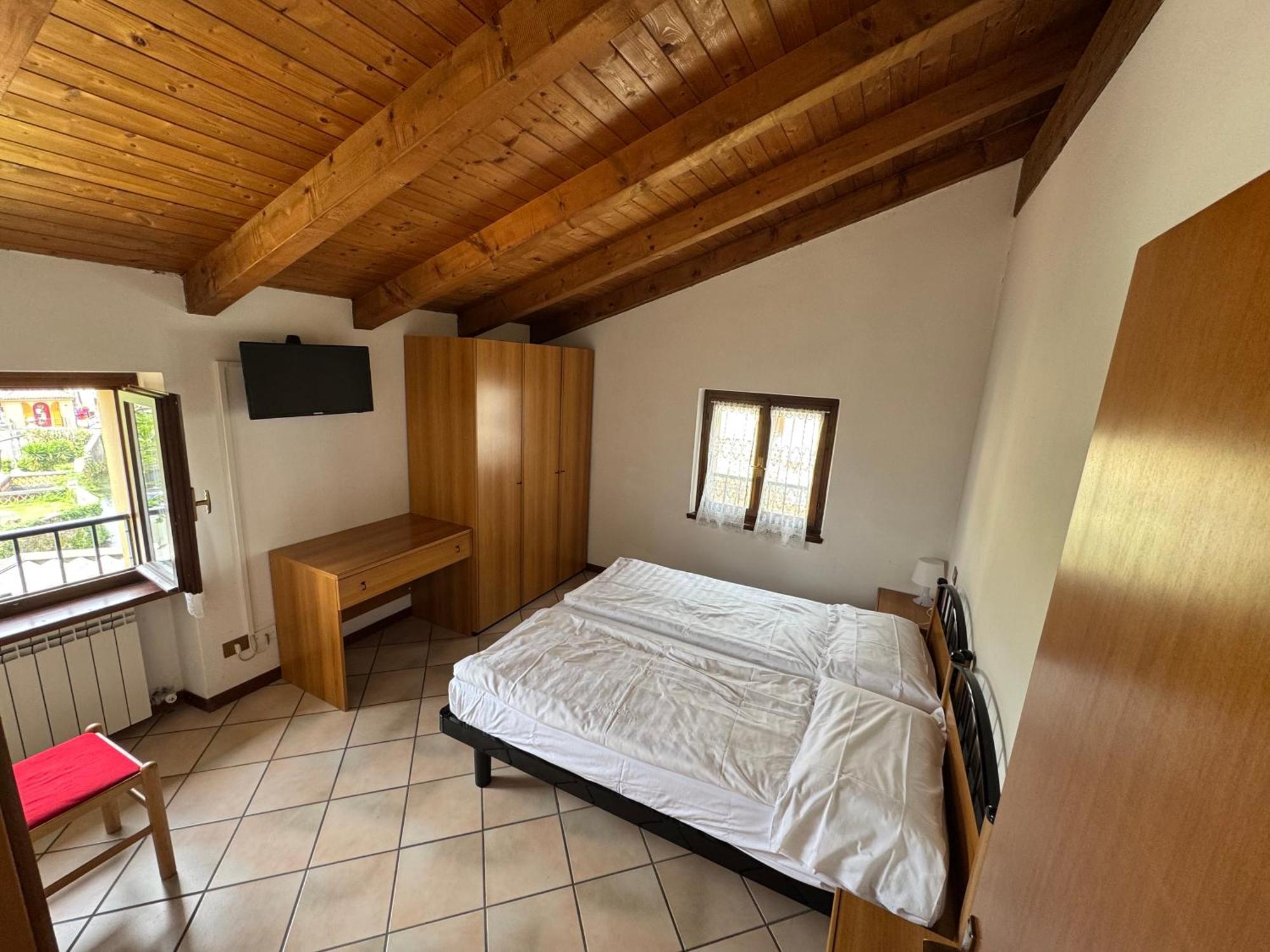 Hotel E Ristorante Cassone มัลเชซิเน ภายนอก รูปภาพ