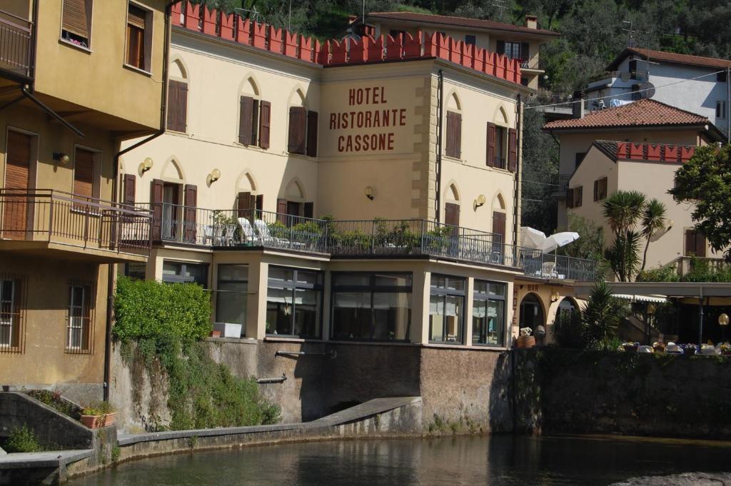 Hotel E Ristorante Cassone มัลเชซิเน ภายนอก รูปภาพ