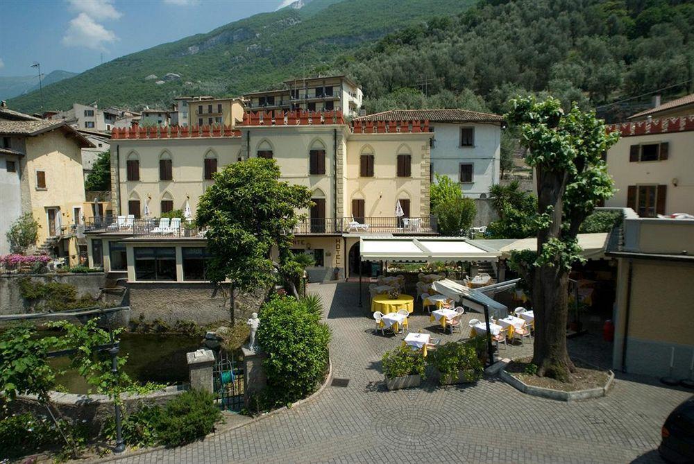 Hotel E Ristorante Cassone มัลเชซิเน ภายนอก รูปภาพ