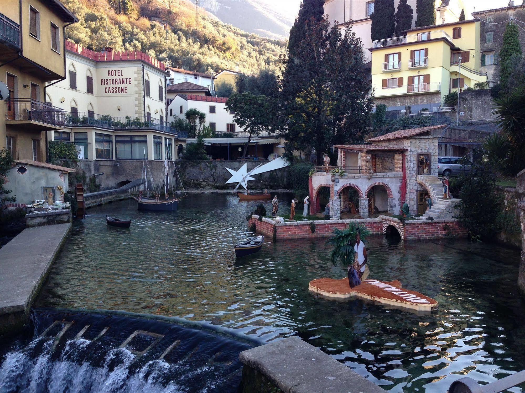 Hotel E Ristorante Cassone มัลเชซิเน ภายนอก รูปภาพ