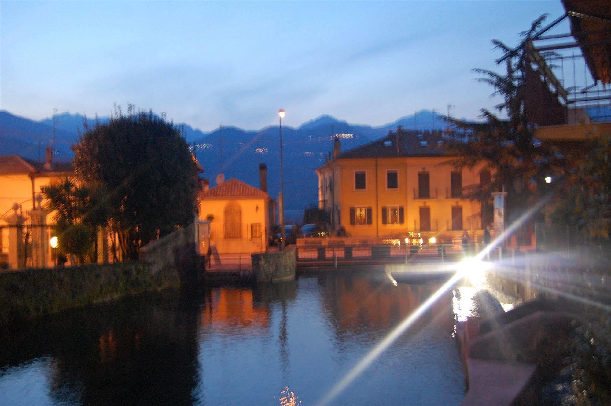 Hotel E Ristorante Cassone มัลเชซิเน ภายนอก รูปภาพ